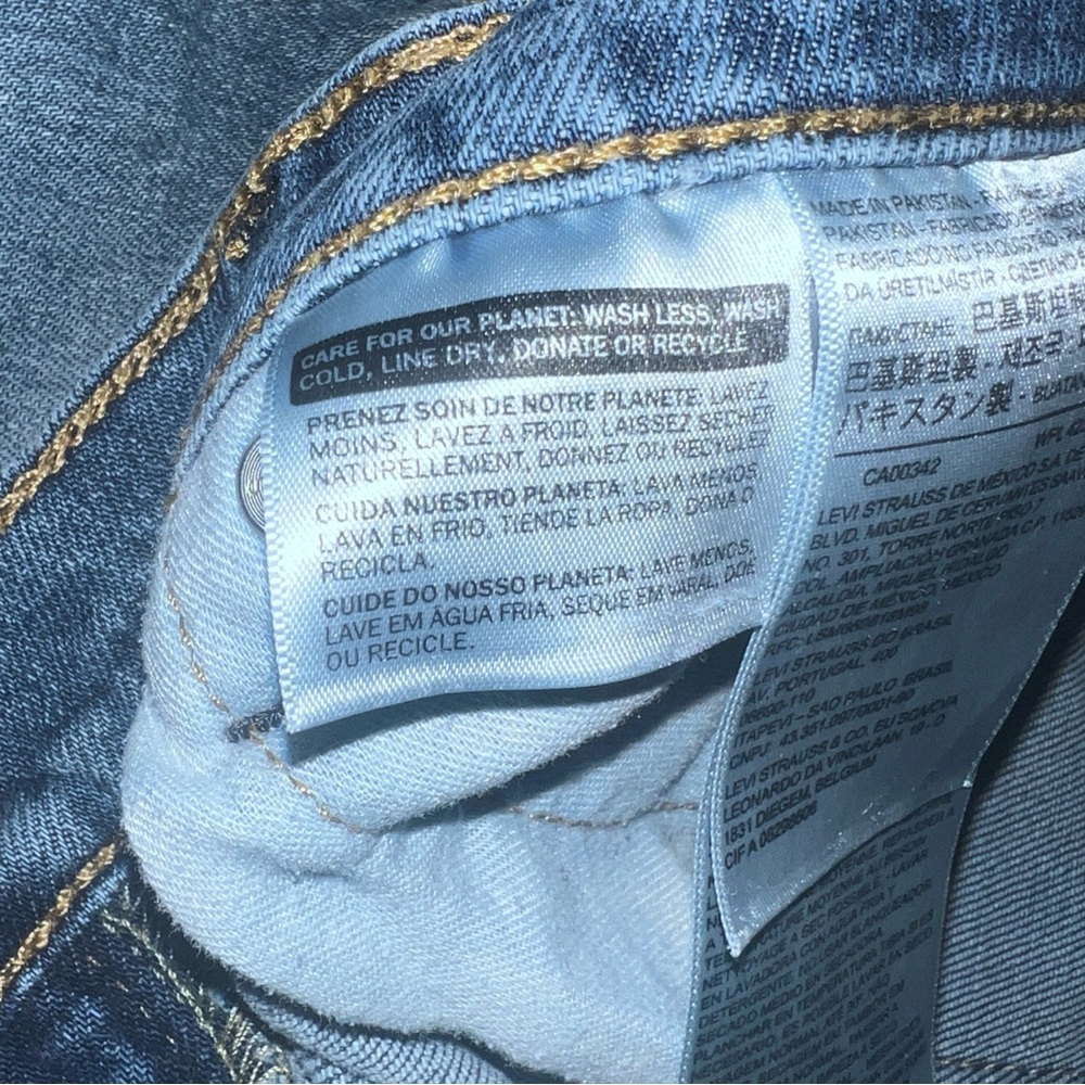 Levi’s 505 Straight Fit Work Jeans W36 L32 Distressed Cut Hem Classic Blue - Picture 7 of 11